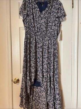 1. State Navy and White Floral Maxi Dress